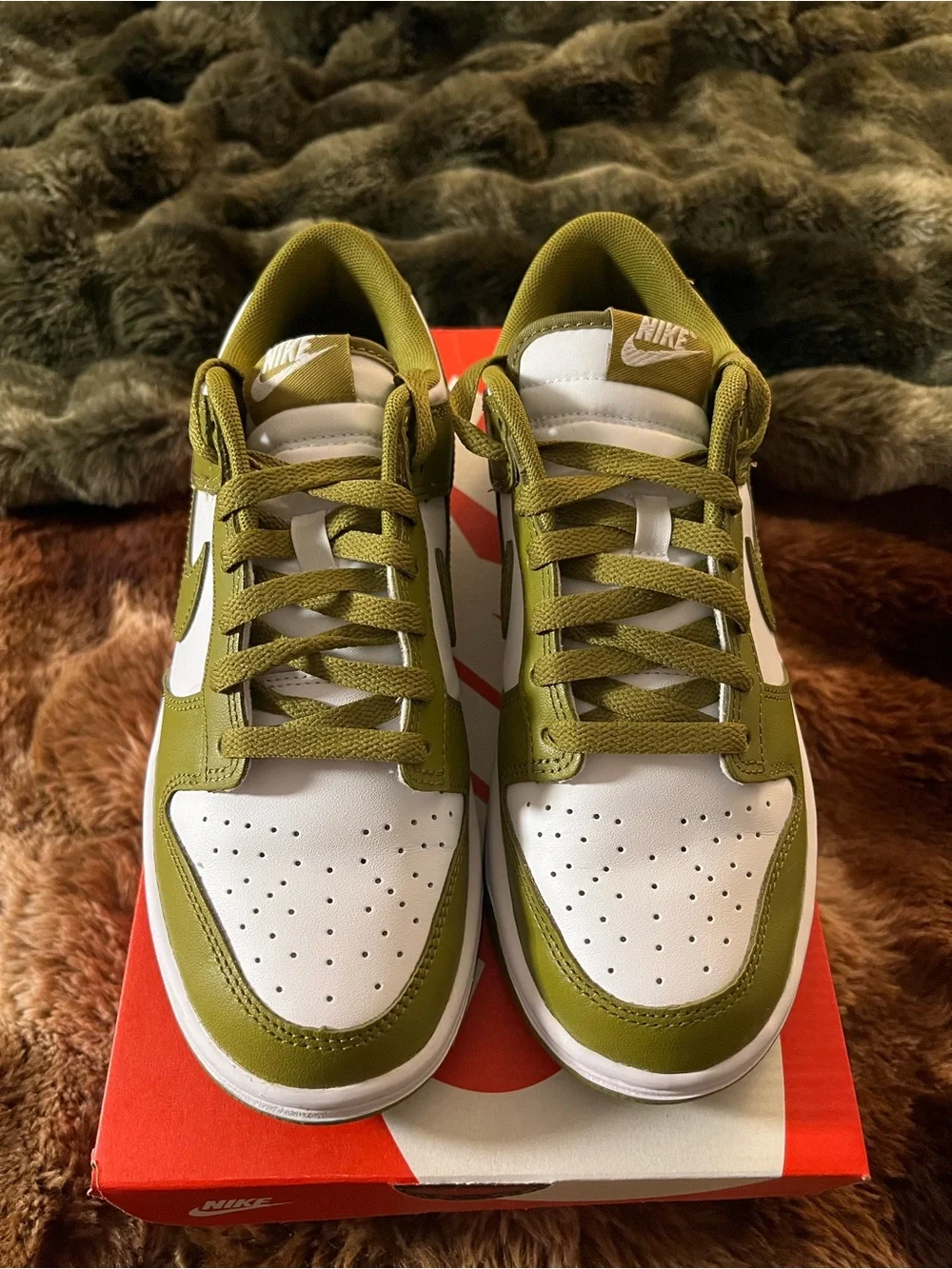 Nike Dunk Low Retro Olive White Sneakers | M 7 / W 8.5